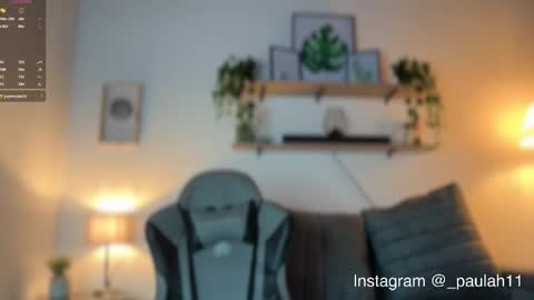 _paulah2 online show from 11/14/25, 08:40