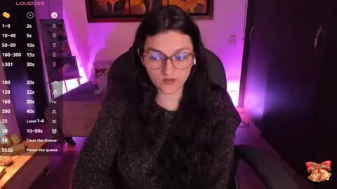 violeta ig  online show from 11/25/25, 04:56