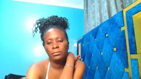 Snapshot of _peach_p chatting on 03/10/25, 06:23 Peach online show from 03/10/25, 06:23