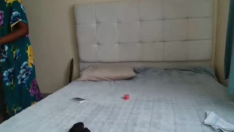 Peach online show from 04/14/26, 08:31