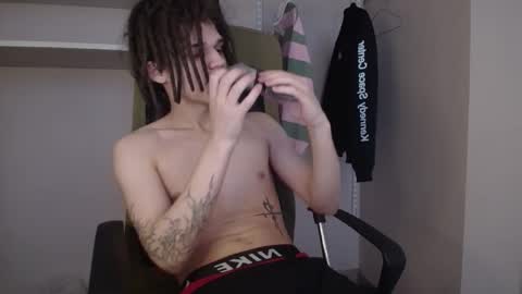 Willie online show from 04/12/26, 09:14