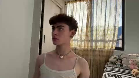 esteban online show from 06/12/26, 10:08
