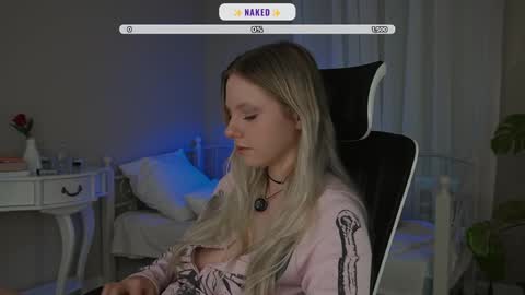 Viktoria online show from 10/26/25, 05:02