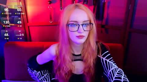 Maisie online show from 11/16/25, 10:48