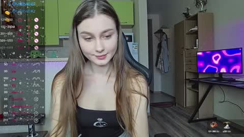 Lili online show from 12/12/24, 10:34