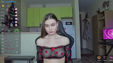 Lili online show from 12/26/24, 10:59