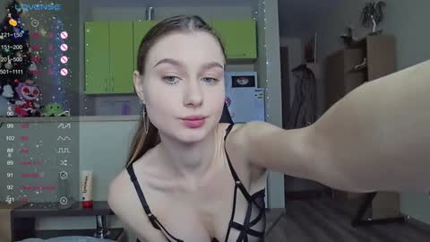 Lili online show from 01/07/25, 10:43