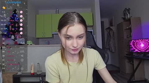 Lili online show from 01/15/25, 01:41