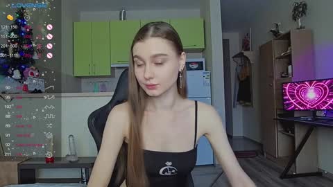 Lili online show from 01/16/25, 10:42