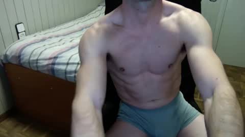 Snapshot of _pornstar_boy chatting on 03/04/25, 08:46 Sexy Daddy online show from 03/04/25, 08:46