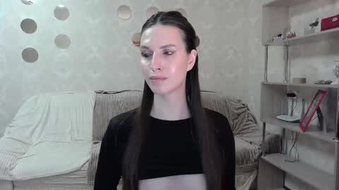 _pretty_fox_ online show from 10/21/25, 04:51