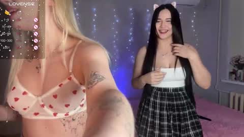 Ellie and Nika online show from 01/14/26, 09:31