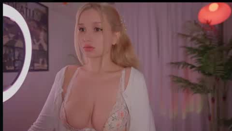Snapshot of _protea chatting on 06/15/26, 10:34 Eva online show from 06/15/26, 10:34