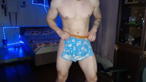 Snapshot of _purrari chatting on 12/27/24, 05:20 Vampire online show from 12/27/24, 05:20