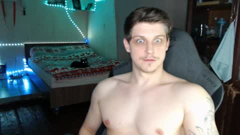 Snapshot of _purrari chatting on 01/21/25, 06:33 Vampire online show from 01/21/25, 06:33