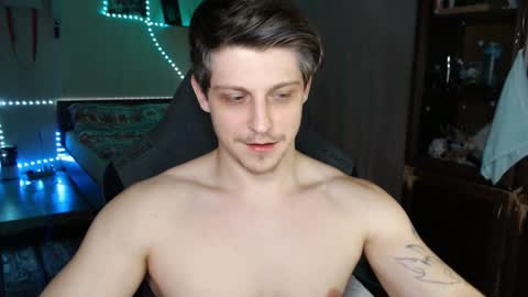 Snapshot of _purrari chatting on 01/22/25, 07:46 Vampire online show from 01/22/25, 07:46