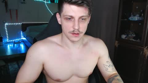 Snapshot of _purrari chatting on 03/09/25, 07:45 Vampire online show from 03/09/25, 07:45