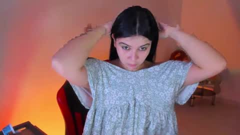 Stefany online show from 09/28/25, 03:45