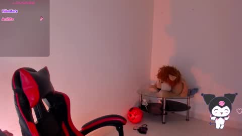 Stefany online show from 10/22/25, 08:58