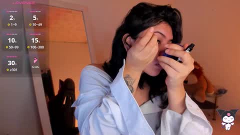 Stefany online show from 10/31/25, 02:07