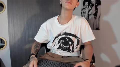 wav online show from 11/08/25, 06:07