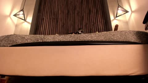 rebecca online show from 02/05/25, 07:53