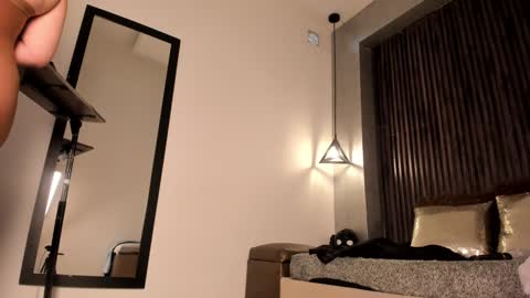 rebecca online show from 02/08/25, 06:44