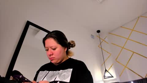 rebecca online show from 10/01/25, 02:23