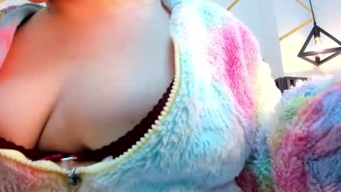 rebecca online show from 10/30/25, 03:02