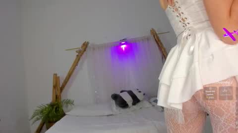 Moon online show from 02/12/26, 08:59