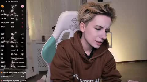 Snapshot of _rein_ramm chatting on 04/29/26, 06:03 Rein online show from 04/29/26, 06:03