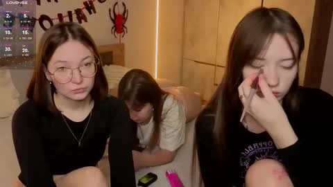 LISSAPVT IS OPEN online show from 10/30/25, 02:35