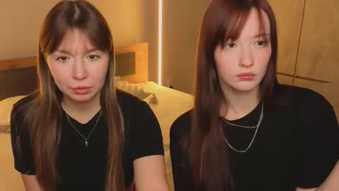 LISSAPVT IS OPEN online show from 02/04/26, 04:35