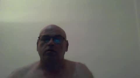 Snapshot of _reyi chatting on 05/18/26, 08:20 REY online show from 05/18/26, 08:20