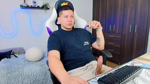 Roberto online show from 01/29/25, 02:10