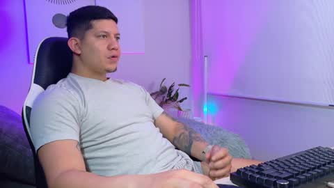 Roberto online show from 03/31/26, 01:22