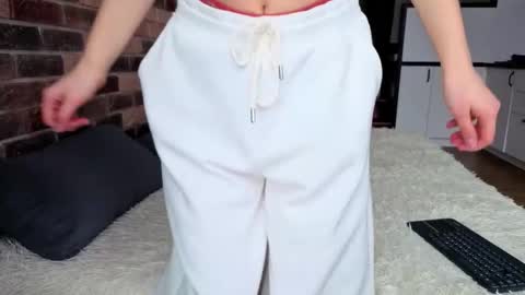 Snapshot of _ruby_kim chatting on 02/16/26, 09:27 Ruby online show from 02/16/26, 09:27