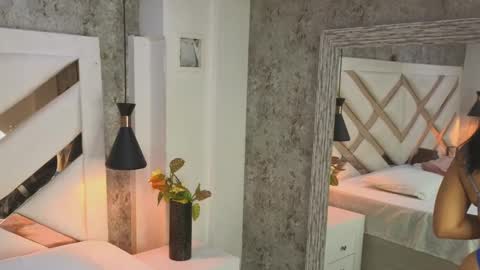 Sara online show from 10/15/25, 07:58