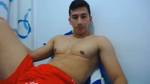 Snapshot of _sam_happy chatting on 01/18/25, 03:09 Jak Sam My wish is to be able to have a good Christmas meet my goal of 10000 tks and be able to have a peaceful new year. online show from 01/18/25, 03:09