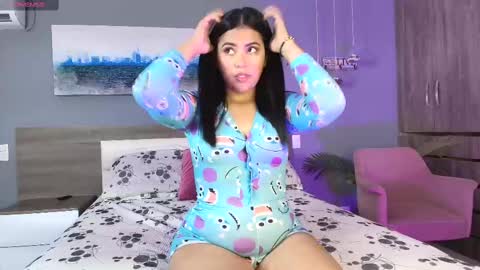 _samantagomez online show from 03/11/25, 11:33