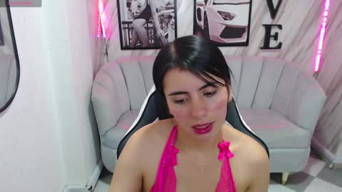 Snapshot of _samantha_b chatting on 01/04/25, 03:39 Samantha online show from 01/04/25, 03:39