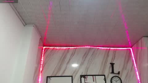 Snapshot of _samantha_b chatting on 01/11/25, 12:40 Samantha online show from 01/11/25, 12:40