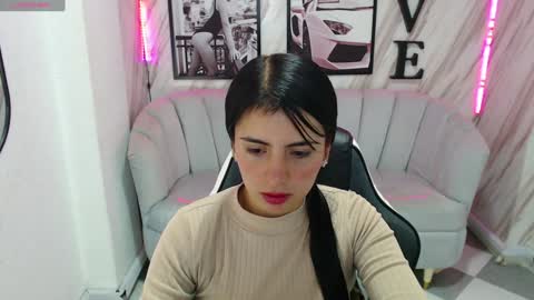 Snapshot of _samantha_b chatting on 01/30/25, 01:10 Samantha online show from 01/30/25, 01:10
