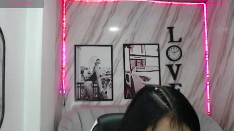 Snapshot of _samantha_b chatting on 03/10/25, 12:48 Samantha online show from 03/10/25, 12:48