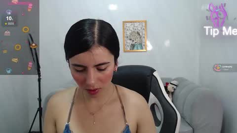 Snapshot of _samantha_b chatting on 10/04/25, 01:20 Samantha online show from 10/04/25, 01:20