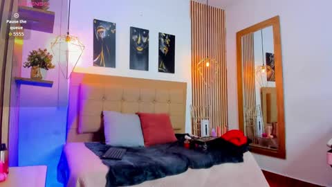 Snapshot of _samanthaa_foxx chatting on 09/29/25, 11:59 SAMANTHA FOX online show from 09/29/25, 11:59