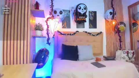 Snapshot of _samanthaa_foxx chatting on 10/21/25, 10:05 SAMANTHA FOX online show from 10/21/25, 10:05