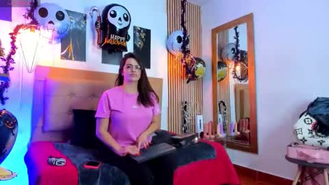 Snapshot of _samanthaa_foxx chatting on 10/23/25, 11:09 SAMANTHA FOX online show from 10/23/25, 11:09