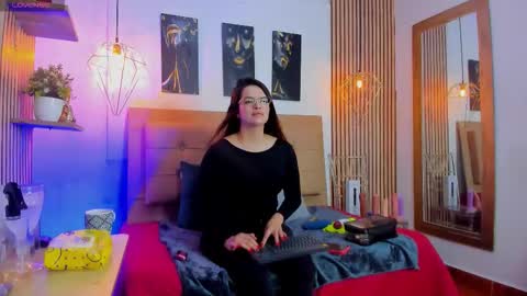 Snapshot of _samanthaa_foxx chatting on 11/03/25, 11:22 SAMANTHA FOX online show from 11/03/25, 11:22