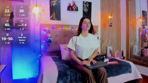 Snapshot of _samanthaa_foxx chatting on 12/19/25, 11:06 SAMANTHA FOX online show from 12/19/25, 11:06